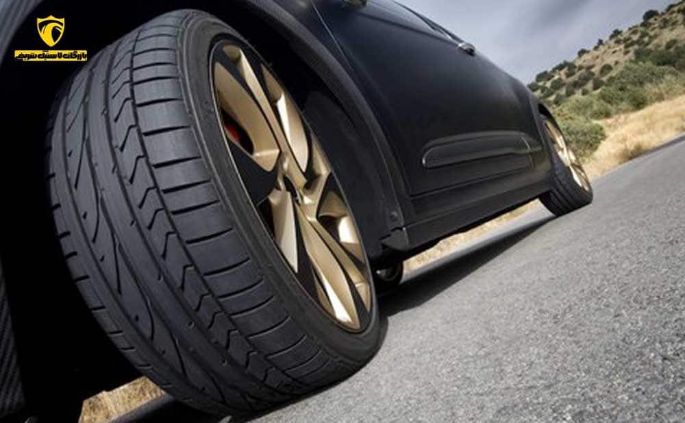 تصویر لاستیک از زاویه کنار